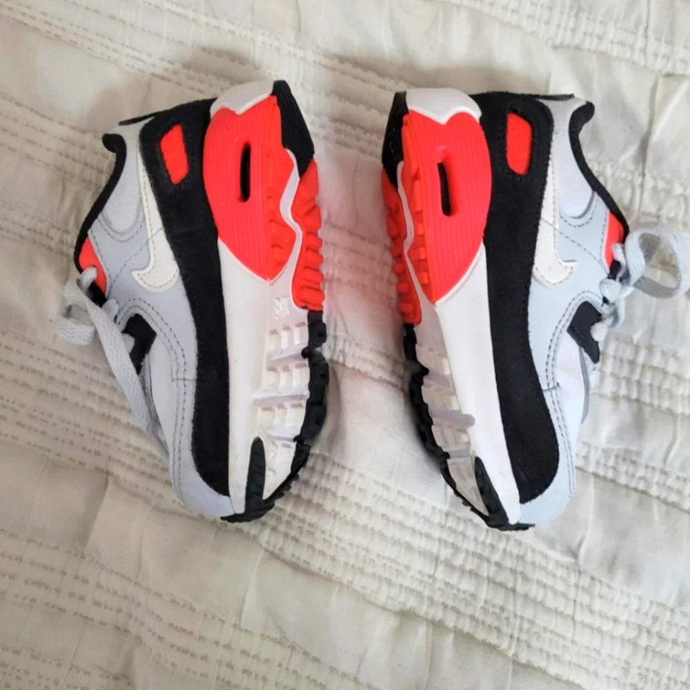 Nike Air Max 90 Toddler Sneakers size 6C